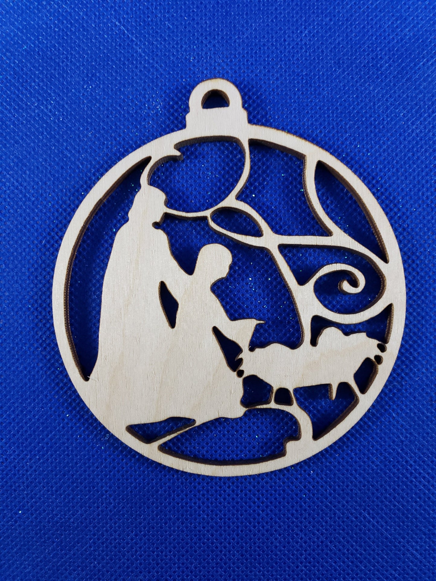 Manger Christmas Ornament - Laser cut natural wooden blanks
