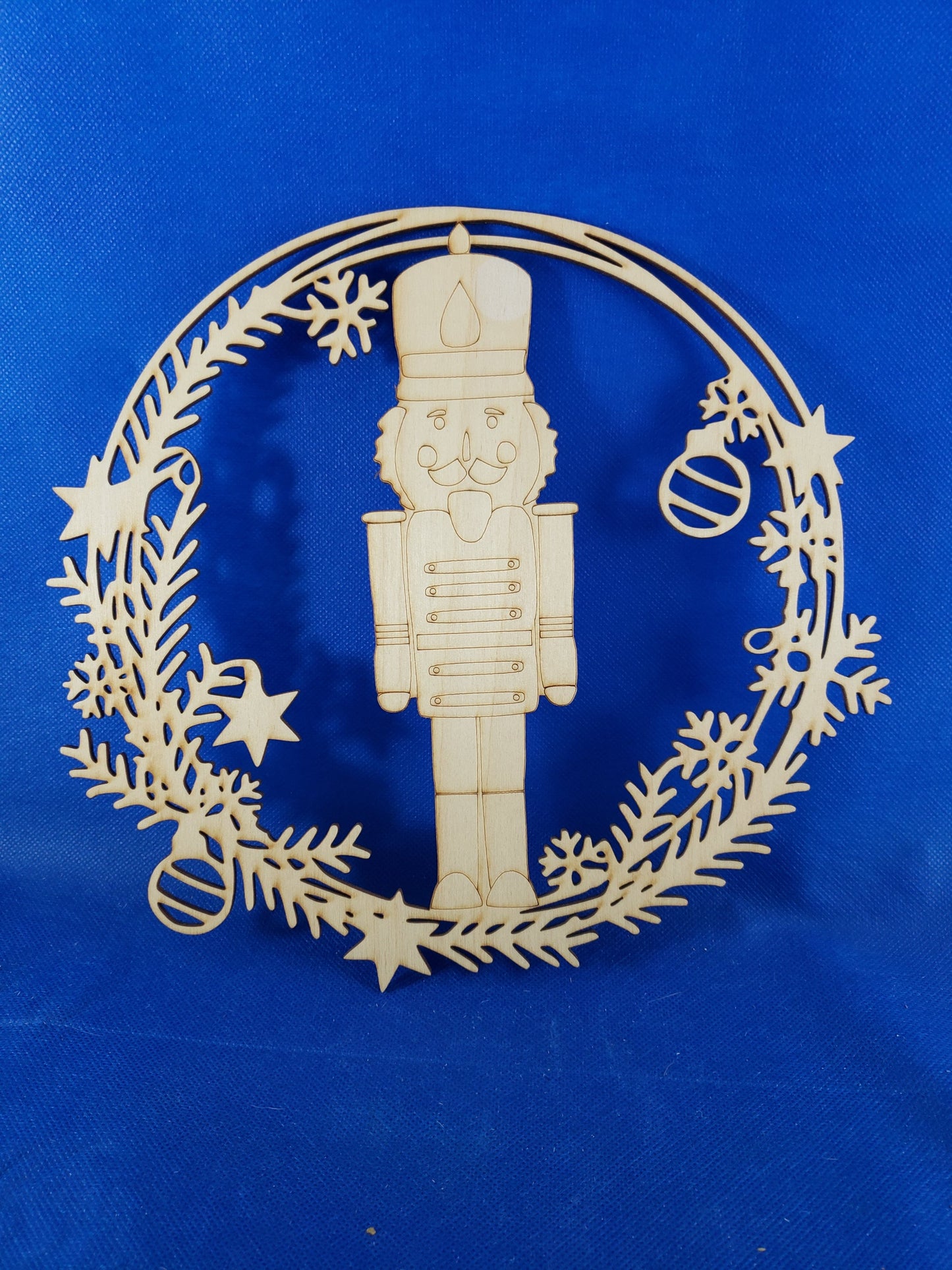 Christmas Nutcracker Wreath - Laser cut natural wooden blanks